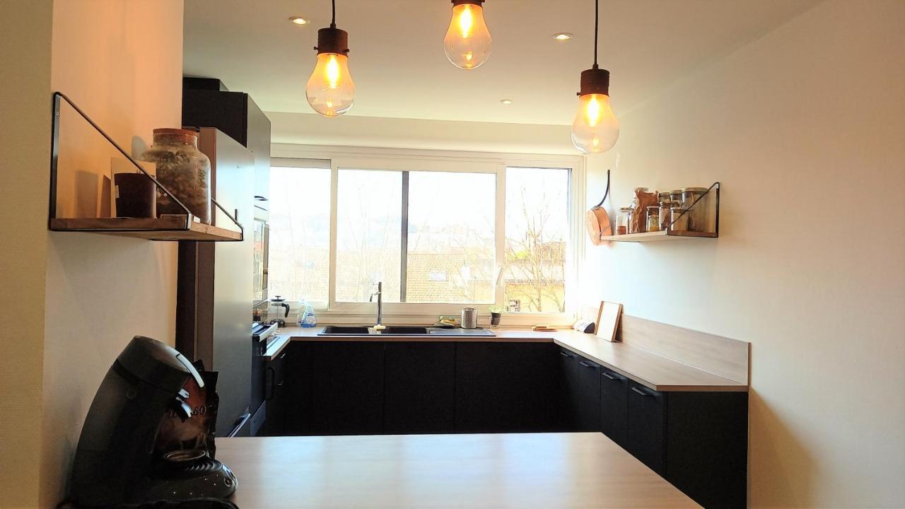 Magnifique Cocon - Metro A Republique - 2 Belles Chambres Avec Dressings - Wifi Gratuit - Netflix - Au Calme Absolu - Lumineux - Jardin Arbore Partage Dans La Residence Вийёрбан Экстерьер фото