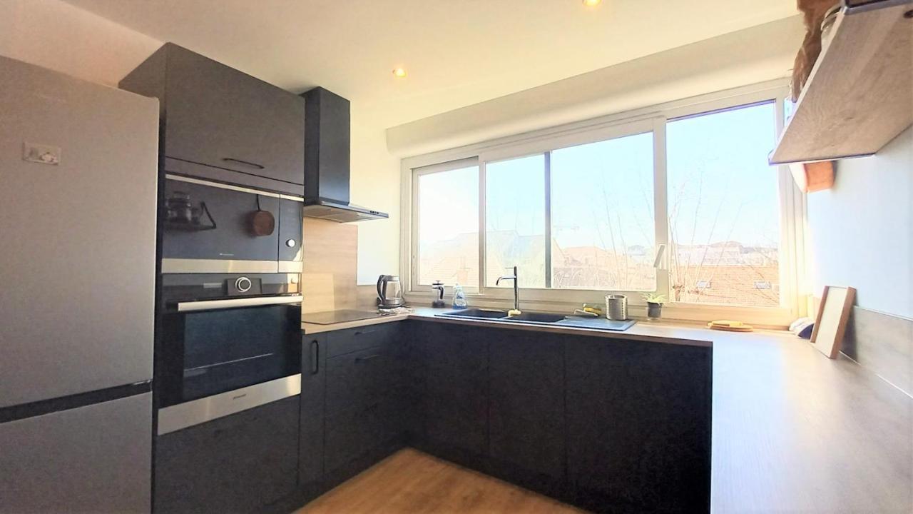 Magnifique Cocon - Metro A Republique - 2 Belles Chambres Avec Dressings - Wifi Gratuit - Netflix - Au Calme Absolu - Lumineux - Jardin Arbore Partage Dans La Residence Вийёрбан Экстерьер фото