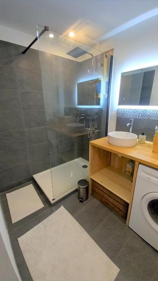 Magnifique Cocon - Metro A Republique - 2 Belles Chambres Avec Dressings - Wifi Gratuit - Netflix - Au Calme Absolu - Lumineux - Jardin Arbore Partage Dans La Residence Вийёрбан Экстерьер фото